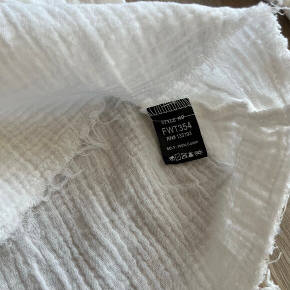 POL Women’s White Lace & Gauze Button Down Blouse Sz M - Picture 8 of 8